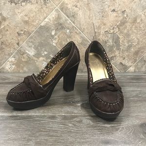 Qupid Brown Suede Pump